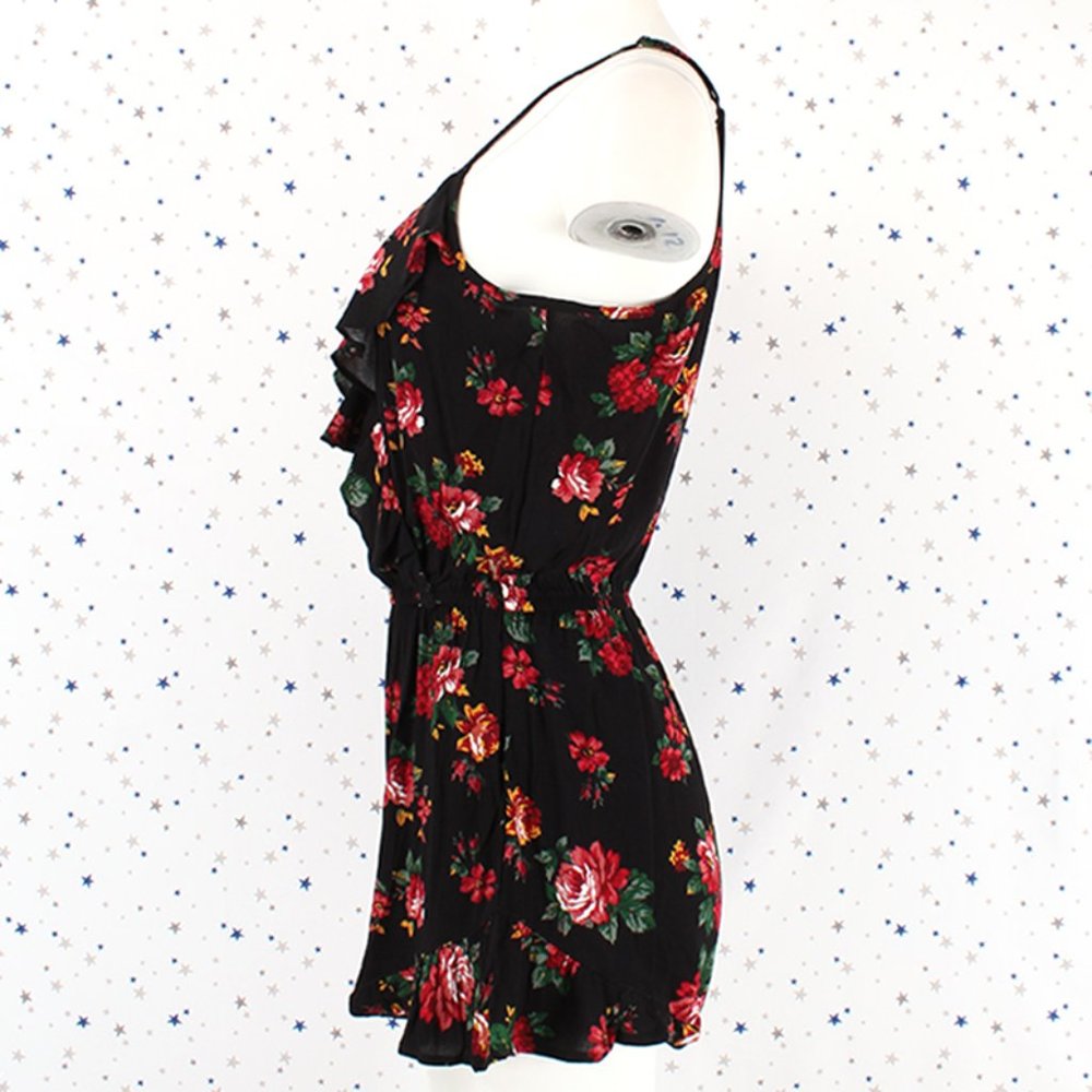 Floral Print Ruffled Romper Black - Picture 5 of 7